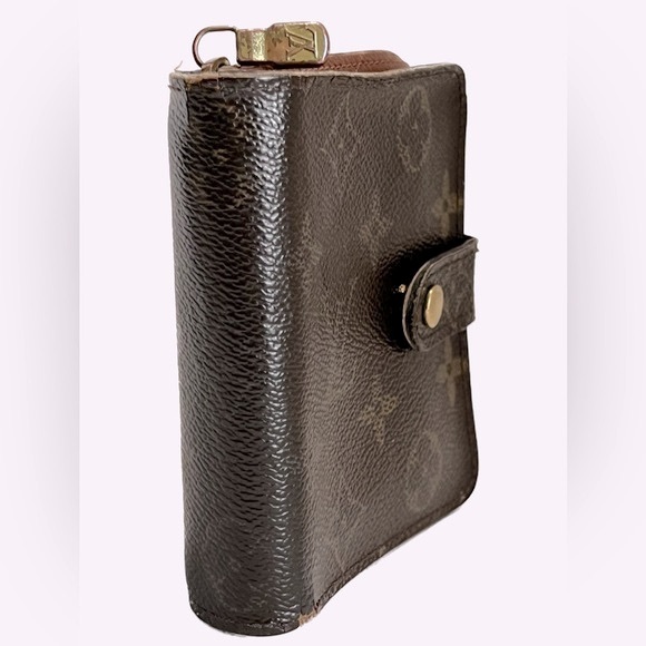 Louis Vuitton Monogram Compact Zippy Wallet - Picture 4 of 16